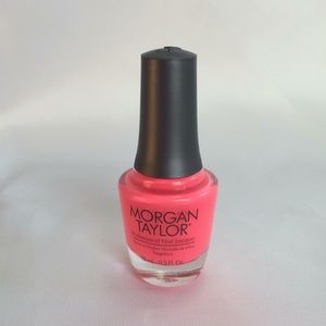 Morgan Taylor Pink Flame-ingo
